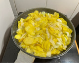 Foto del paso 2 de la receta: Tortilla de patata trufada