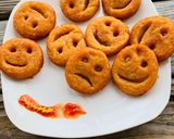 عکس مرحله 1 از دستور سیب زمینی استیکری - إسمايلى پوتيتو! 🥔