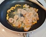 Foto del paso 4 de la receta: Tagliatelli con gambas al ajillo