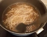 Une image de l'étape 2 de Soupe de nouilles ramen.