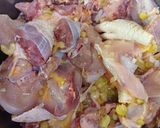 Hình bước làm 2 của món Gà kho củ nén (hành tăm)