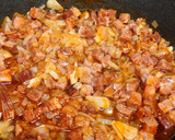 Foto del paso 2 de la receta: Tortilla guisada con jamón