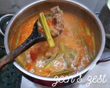 A picture of step 6 of Besan Gosht wali Sojni ki Kadhi.