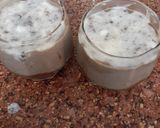 A picture of step 6 of Triple Layer Oreo Chocolate Shake.