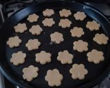 Foto del paso 5 de la receta: Galletitas de vainilla (con manteca)