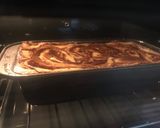 Foto langkah ke 5 dari resep Banana Bread with Cinnamon Swirls & Walnuts.