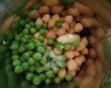 Green pea hummus recipe step 2 photo