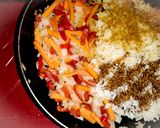 A picture of step 3 of Pineapple Thai fried rice.