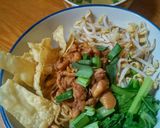 Foto langkah ke 7 dari resep Bakmie Ayam Yamiin sederhana.