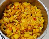 फूलगोभी की सब्जी (phoolgobi ki sabzi recipe in Hindi) रेसिपी चरण 4 फोटो