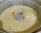 Foto langkah ke 5 dari resep Bolu pisang kukus.
