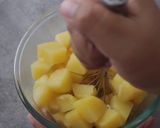 Foto langkah ke 2 dari resep Potato Mozarella Cheese Balls.