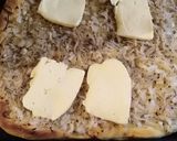 Foto del paso 6 de la receta: Pizza de tomate y cebolla