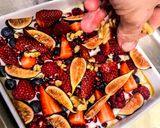 A picture of step 2 of Fruit & nut yogurt.