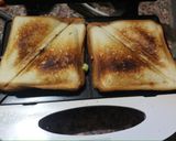 ચીઝ ચીલી સેન્ડવિચ(CHIZZ CHILLI SANDWICH RECIPE IN GUJARATI) રેસીપી સ્ટેપ1ફોટો