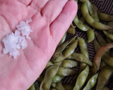 Foto del paso 5 de la receta: Edamame 枝豆 o vaina de soja fresca 🇯🇵🫛 "otoshi" o aperitivo en "izakaya" o taberna, cervecería 🍻Japón