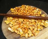 A picture of step 3 of Cashew chikki.