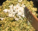 A picture of step 5 of Strapatsada with Zucchini.