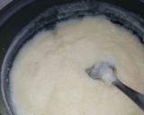 A picture of step 2 of Coconut / Rose Ice Cream.