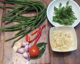 Foto langkah ke 1 dari resep Sayur Bening Kacang Panjang.