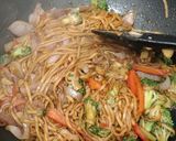 A picture of step 10 of Chow mein.