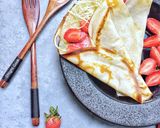 Foto langkah ke 5 dari resep Crepes Teflon Strawberry 75th Merah Putih 🇮🇩🍓.