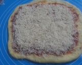 Foto langkah ke 4 dari resep Pizza Roll.