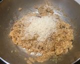 A picture of step 8 of Porcini risotto.