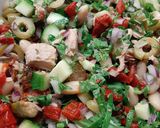 Toszkán tonhalas babsaláta recept fázis 2 fotója