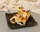 A picture of step 8 of Banana Chocolate Rolls.