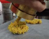 ચકરી (Chakri Recipe In Gujarati) રેસીપી સ્ટેપ3ફોટો