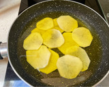 Foto del paso 1 de la receta: Papas Arrieras con Langostinos y Pulpo