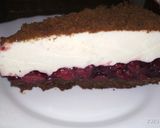 Meggyes tejfölös túrótorta kekszalapon recept fázis 12 fotója