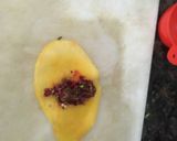 A picture of step 3 of Mango chocolate pan roll.