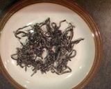 A picture of step 4 of Over-night cauliflower and (Japanese) sea kelp.