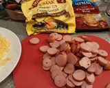 Фото кроку 1 до Штрудель с сосисками и сыром с тестом фило.