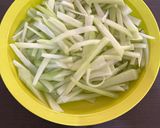 Foto langkah ke 1 dari resep Tumis Labu Siam Tahu.