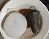 Foto langkah ke 2 dari resep Semur Daging Kentang Presto.