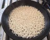 A picture of step 1 of California Farm Deep Fried Trout and Sizzling Rice Soup.