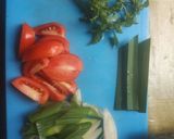 Foto langkah ke 3 dari resep Singkong Kuah Asam Pedas.