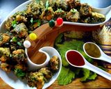 A picture of step 4 of Palak Chicken Pakoda.