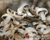 A picture of step 2 of Mushrooms with feta cheese.