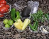 Foto del paso 1 de la receta: Salsa botanera 🌶🥑🍅🍋