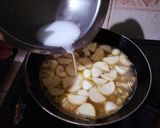 Foto langkah ke 3 dari resep Kailan Cah Bakso Ikan.