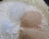 A picture of step 1 of Veg Pan Pizza.