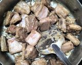รูปขั้นตอนการทำที่ 4 ของ ซี่โครงหมูตุ๋นน้ำผึ้ง