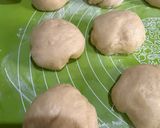 Foto langkah ke 5 dari resep Roti Boy Rumahan.