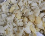 A picture of step 2 of Besan bread pakode.