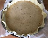 Une image de l'étape 1 de Tarte amandine aux figues prunes et groseilles noires.