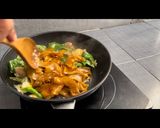 A picture of step 6 of Pad See Ew with Pork.